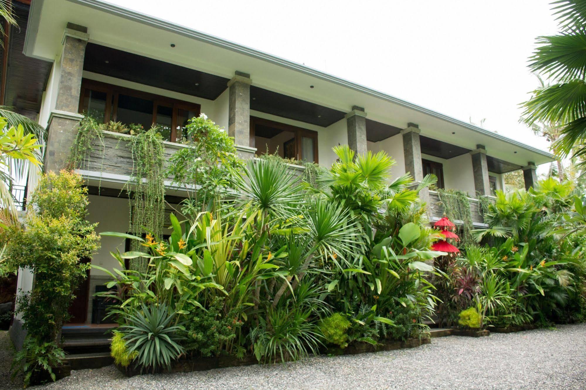 Hotel The Galuh Pekutatan Pulukan Exterior foto