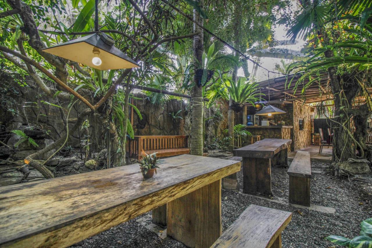 Hotel The Galuh Pekutatan Pulukan Exterior foto